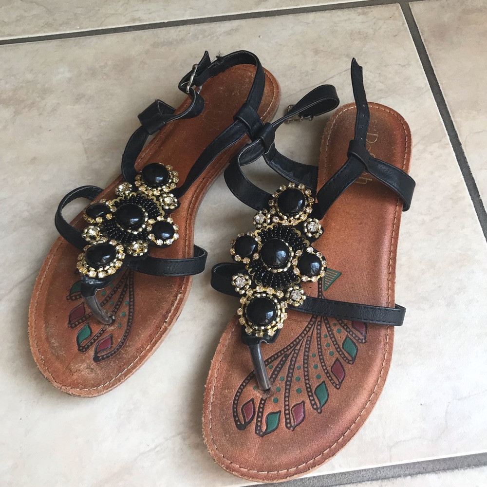 Sandals - Picture 2 of 3
